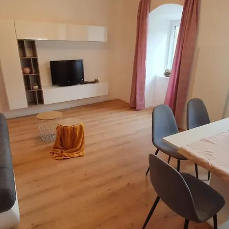Ferienwohnung Am Schlossberg Bad Sankt Leonhard im Lavanttal Exterior photo